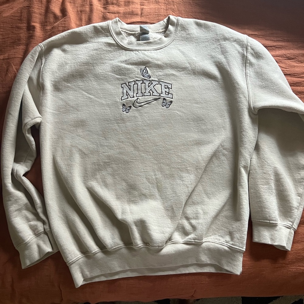 Custom Embroidered Nike Crewneck Sweatshirt Sz M